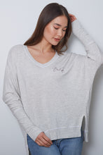 Load image into Gallery viewer, CARRIE - BE KIND - NATURAL - FA23
