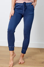 Load image into Gallery viewer, GIGI - LOVE BLOCK LETTERS
